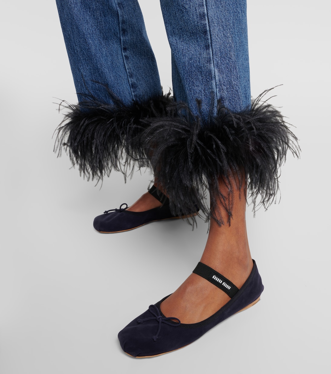 Ballerine in suede con logo | Miu Miu