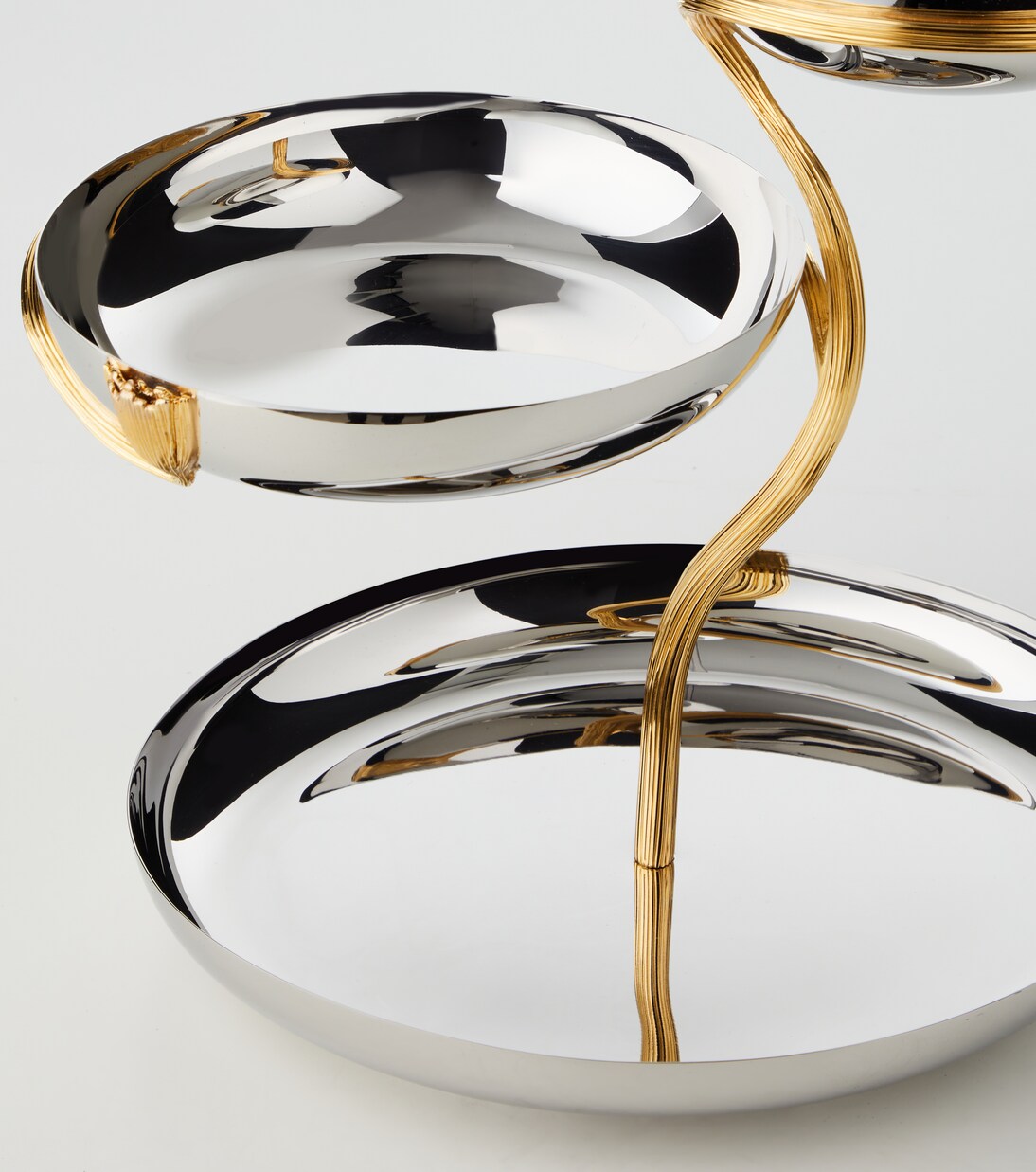 Deco Leaves stainless steel stand | L'Objet