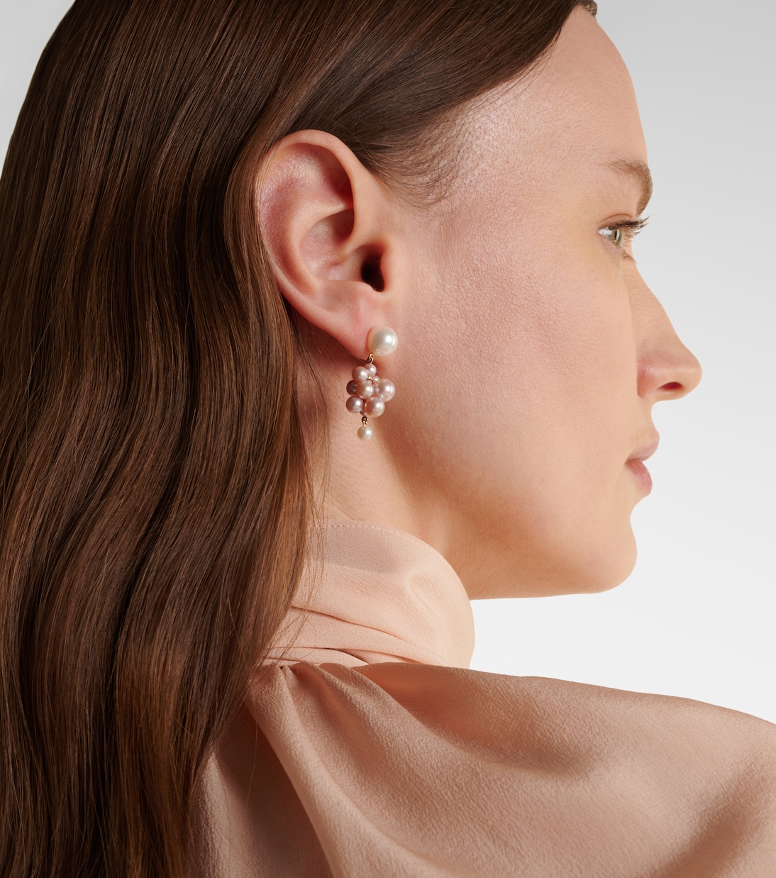Orecchini in oro 14kt Botticelli con perle, design esclusivo di Sophie Bille Brahe per giovani trendy.