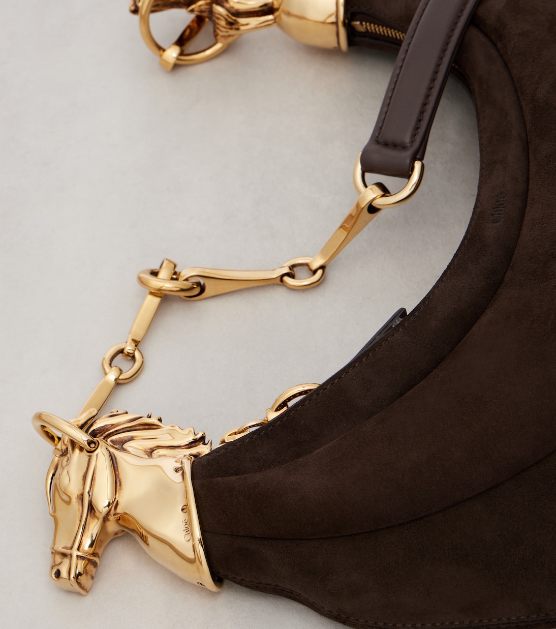 Borsa a spalla Chain Horse Small in suede | Chloé