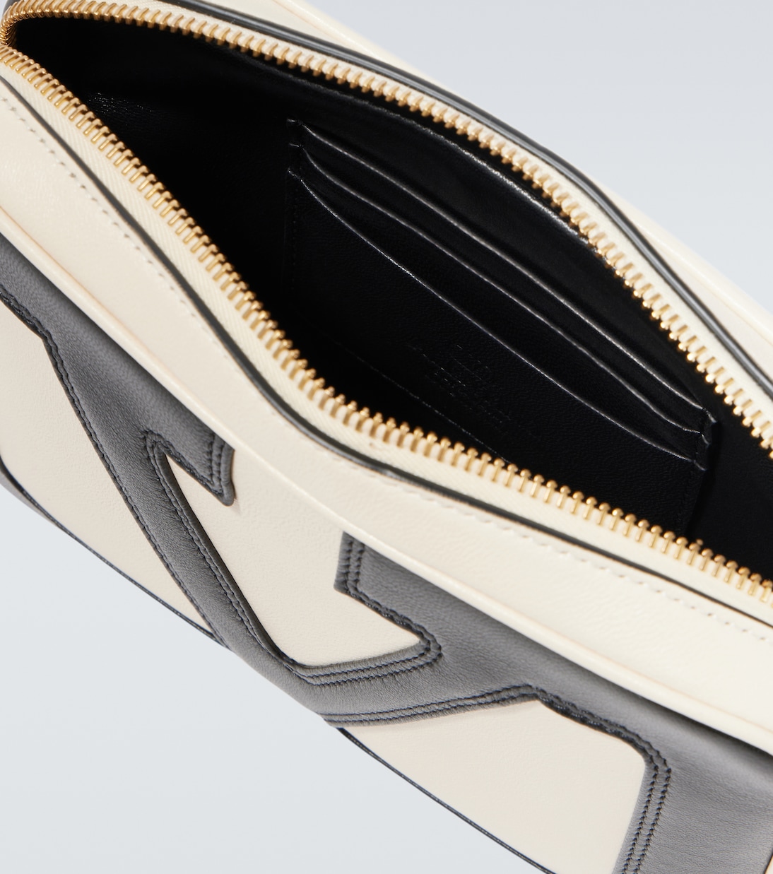 Viva Superstar leather crossbody bag | Valentino Garavani