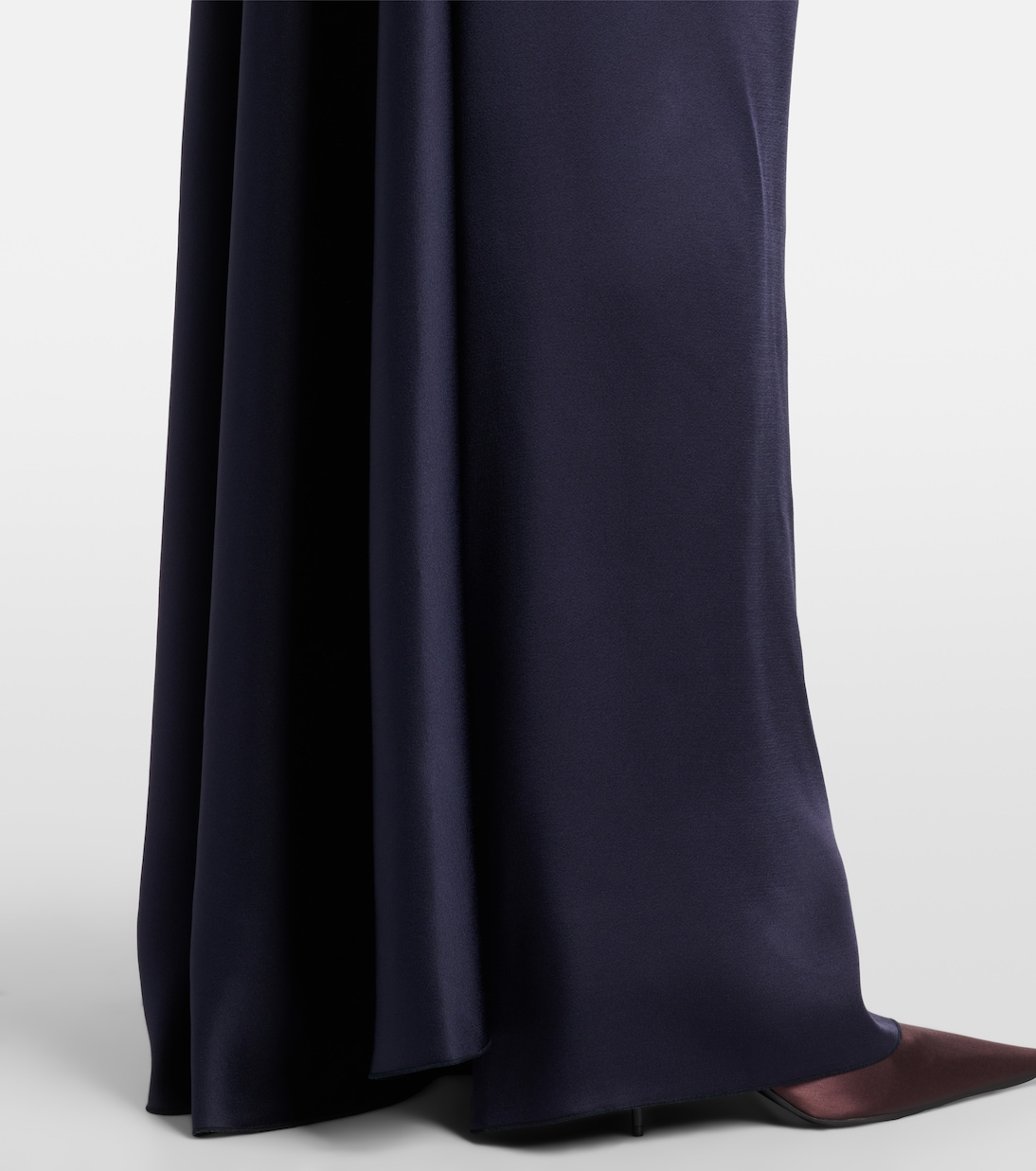 Vestido largo de satén con encaje | Victoria Beckham