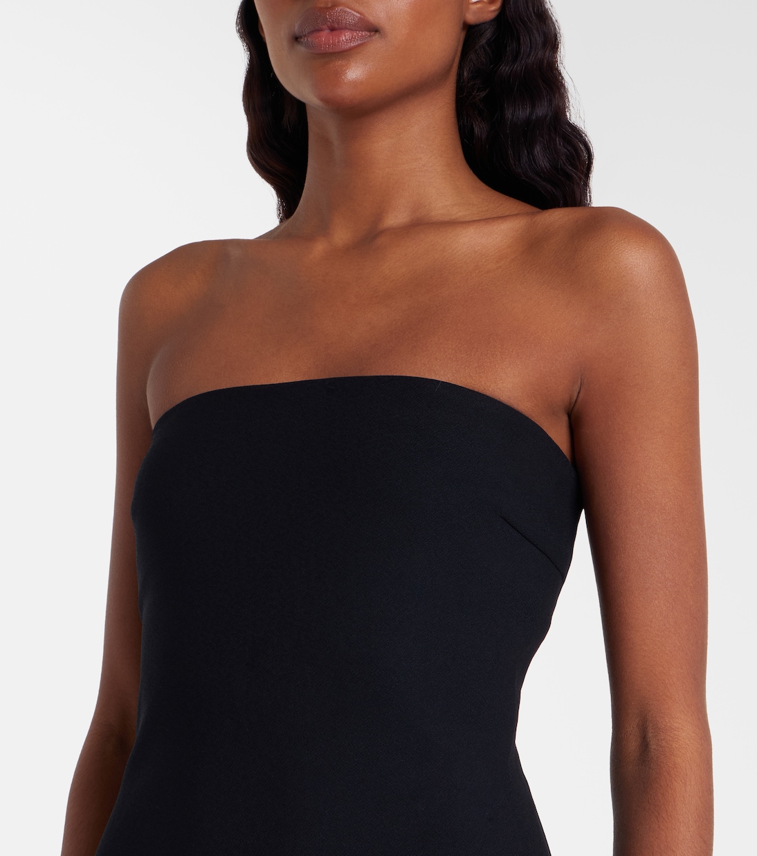 Off-shoulder gown | Rotate