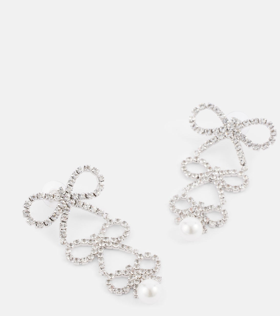 Orecchini a goccia con dettagli in perle finte per un look giovane e trendy