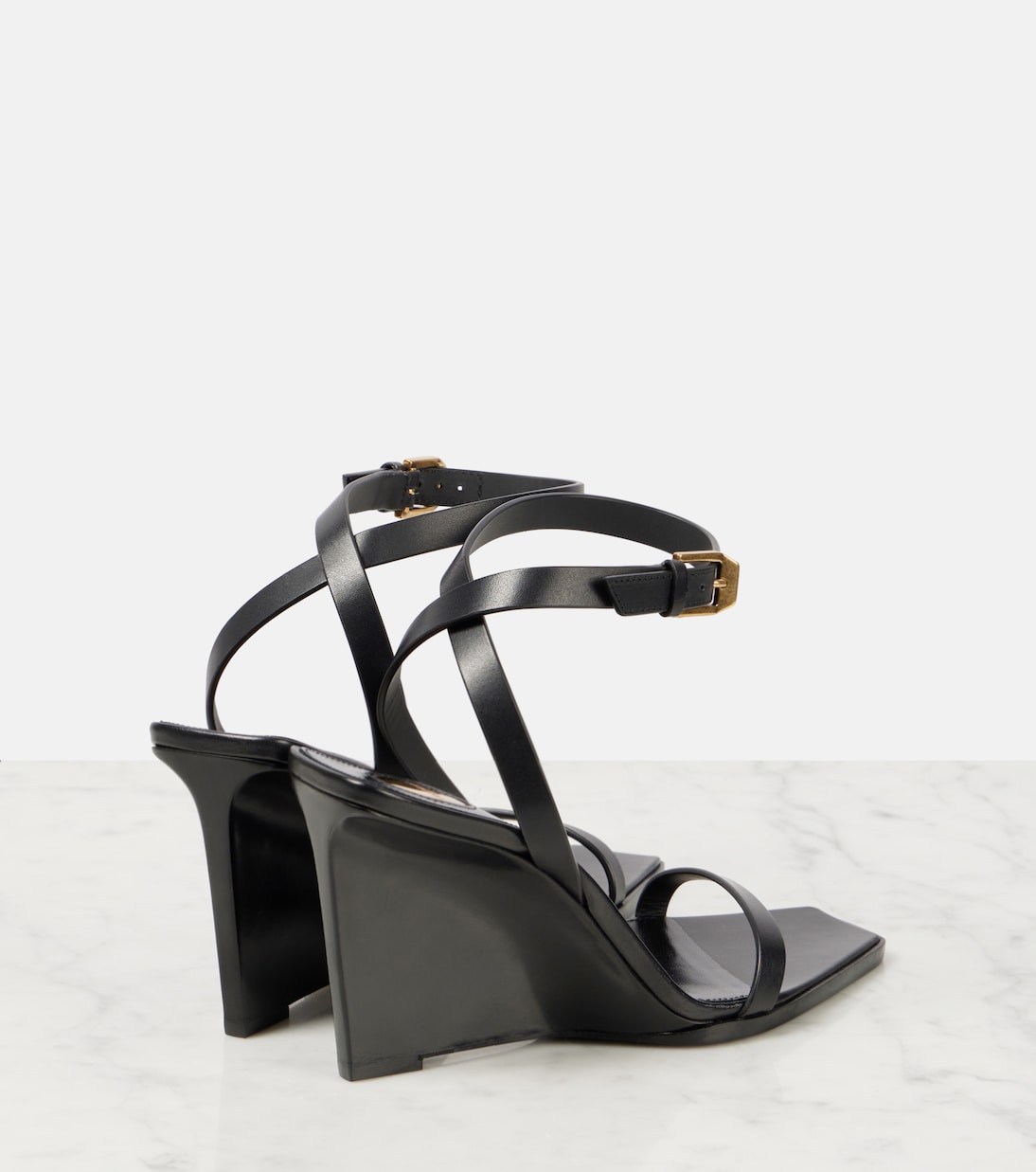 Sandali con zeppa in pelle Saint Laurent per uno stile giovane e moderno