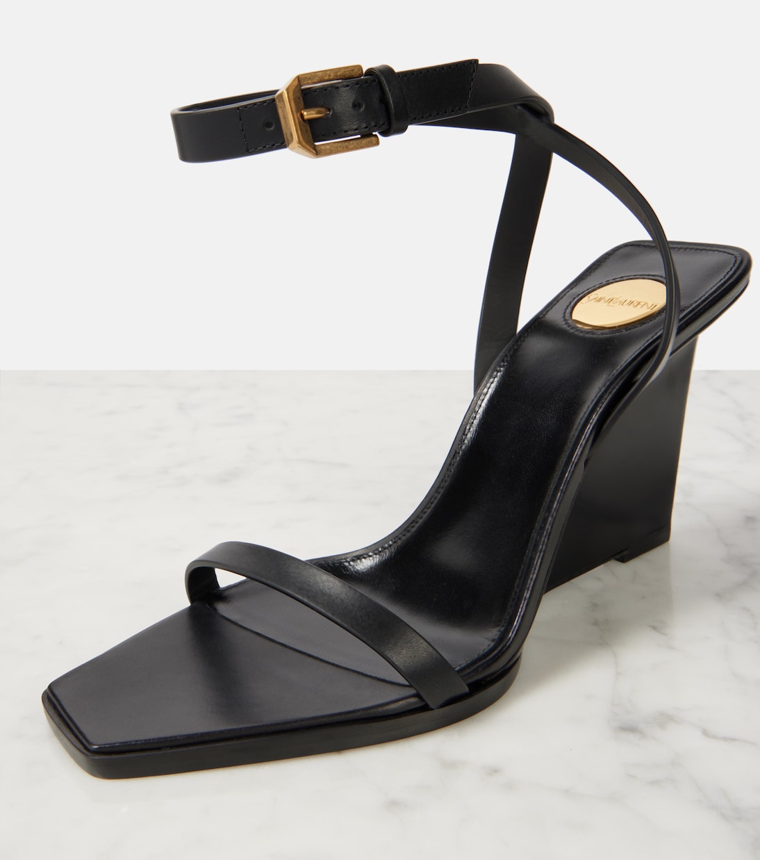 Sandali con zeppa in pelle Saint Laurent per uno stile giovane e moderno