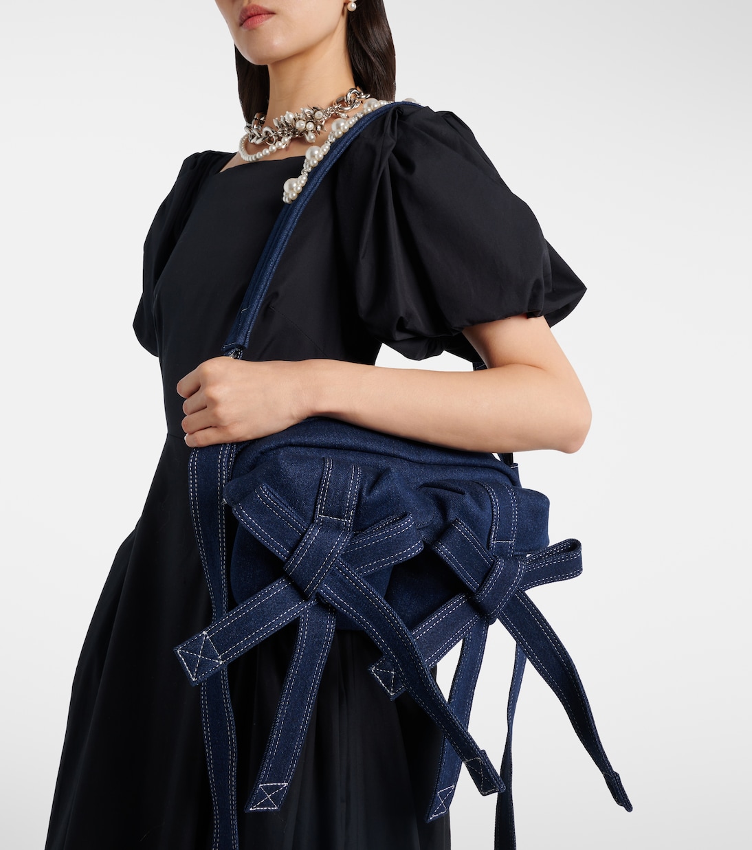Beaded bow-detail denim shoulder bag | Simone Rocha