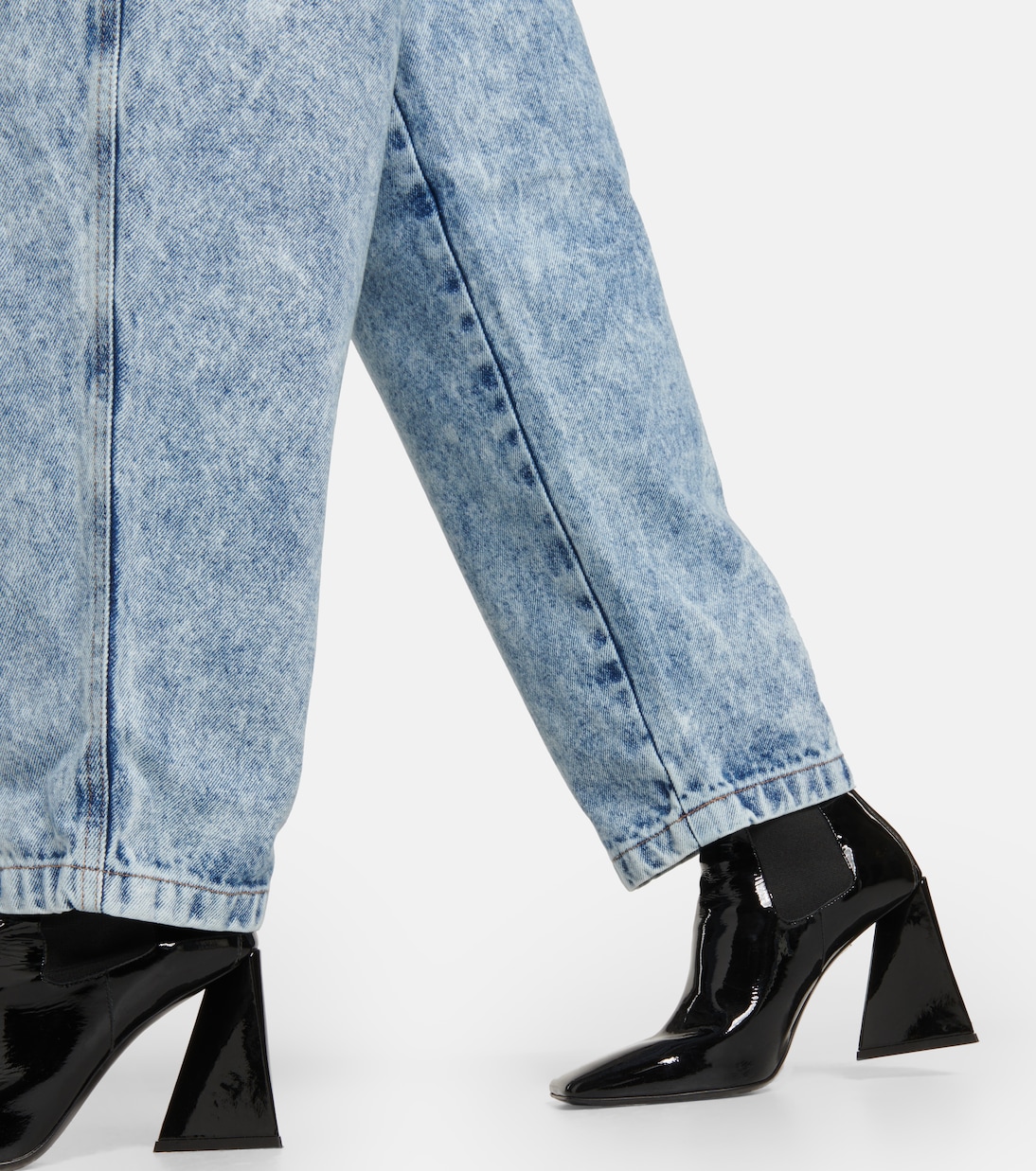 Jeans rectos Shobak desteñidos | The Mannei