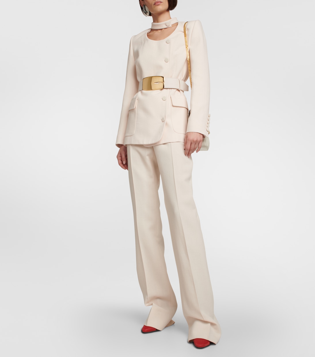 Pantalones de lana con corte acampanado y textura crêpe de Gucci para jóvenes modernos