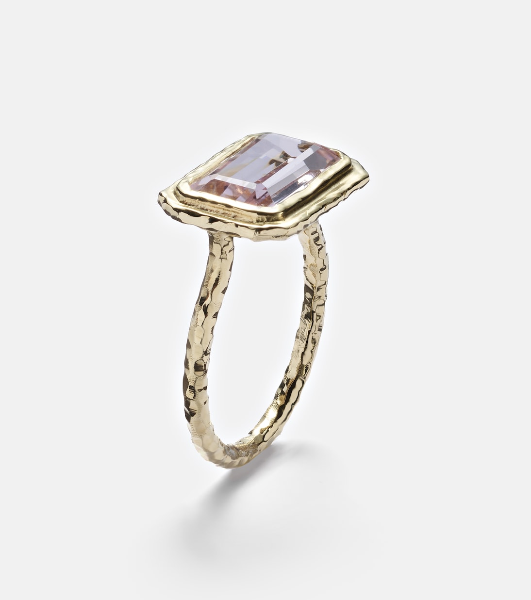 Anello in oro 18kt con morganite di Octavia Elizabeth, design moderno per giovani, spiaggia di Elbow