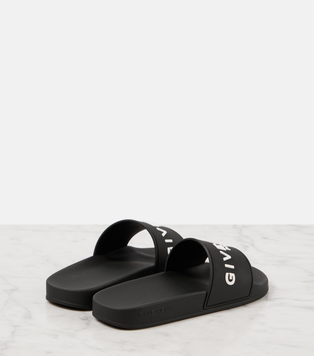 Logo slides | Givenchy