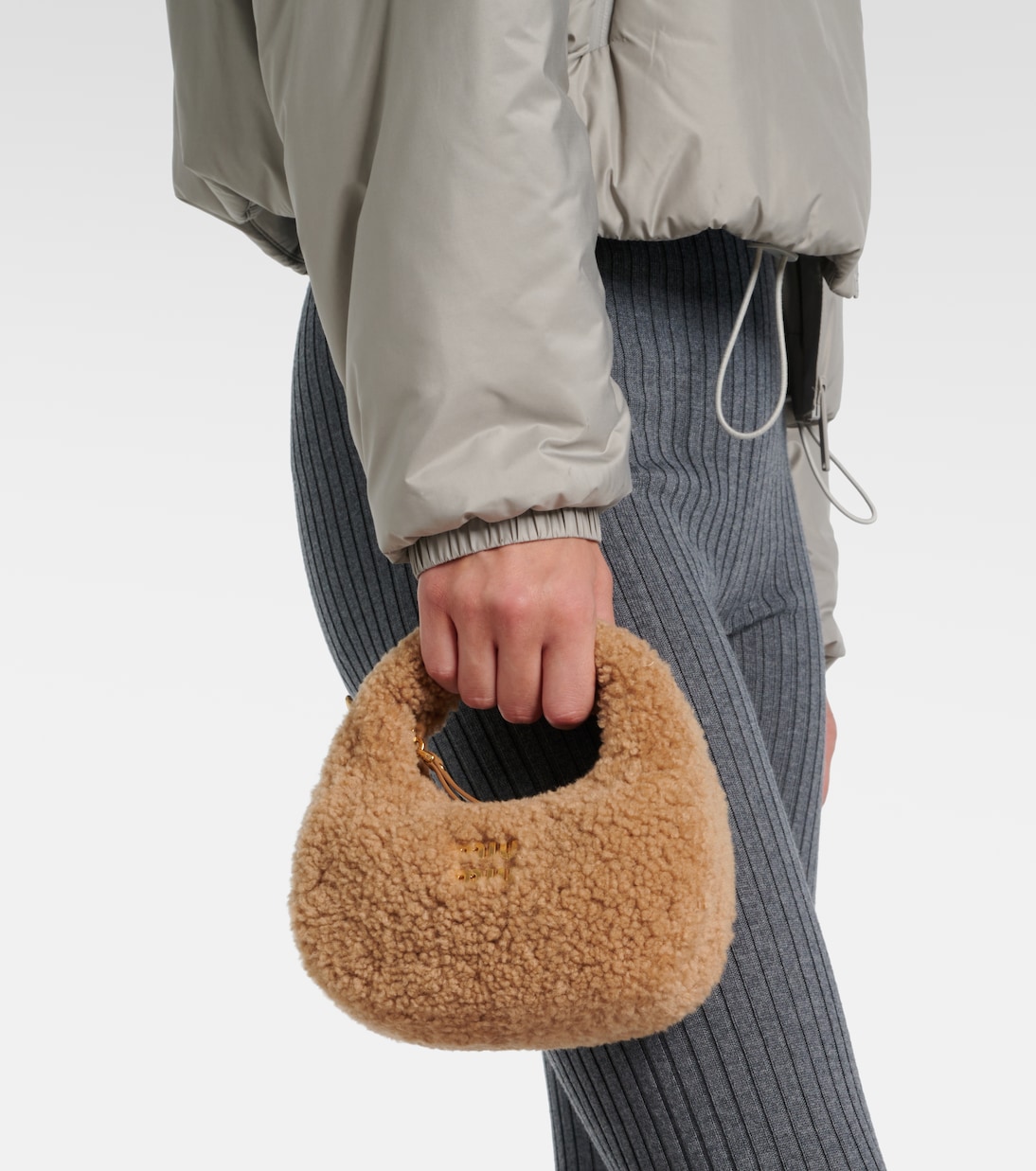 Borsa a spalla Wander Mini in shearling | Miu Miu