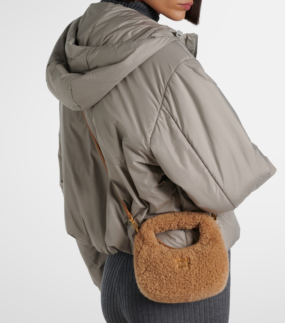Borsa a spalla Wander Mini in shearling | Miu Miu