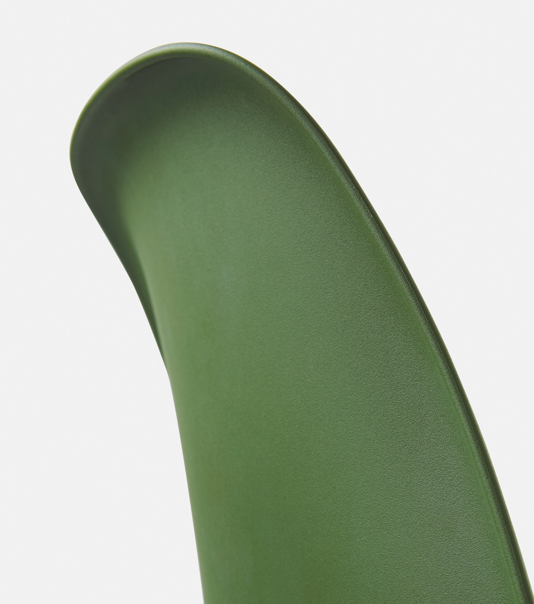 DSR chair by Charles & Ray Eames | Vitra