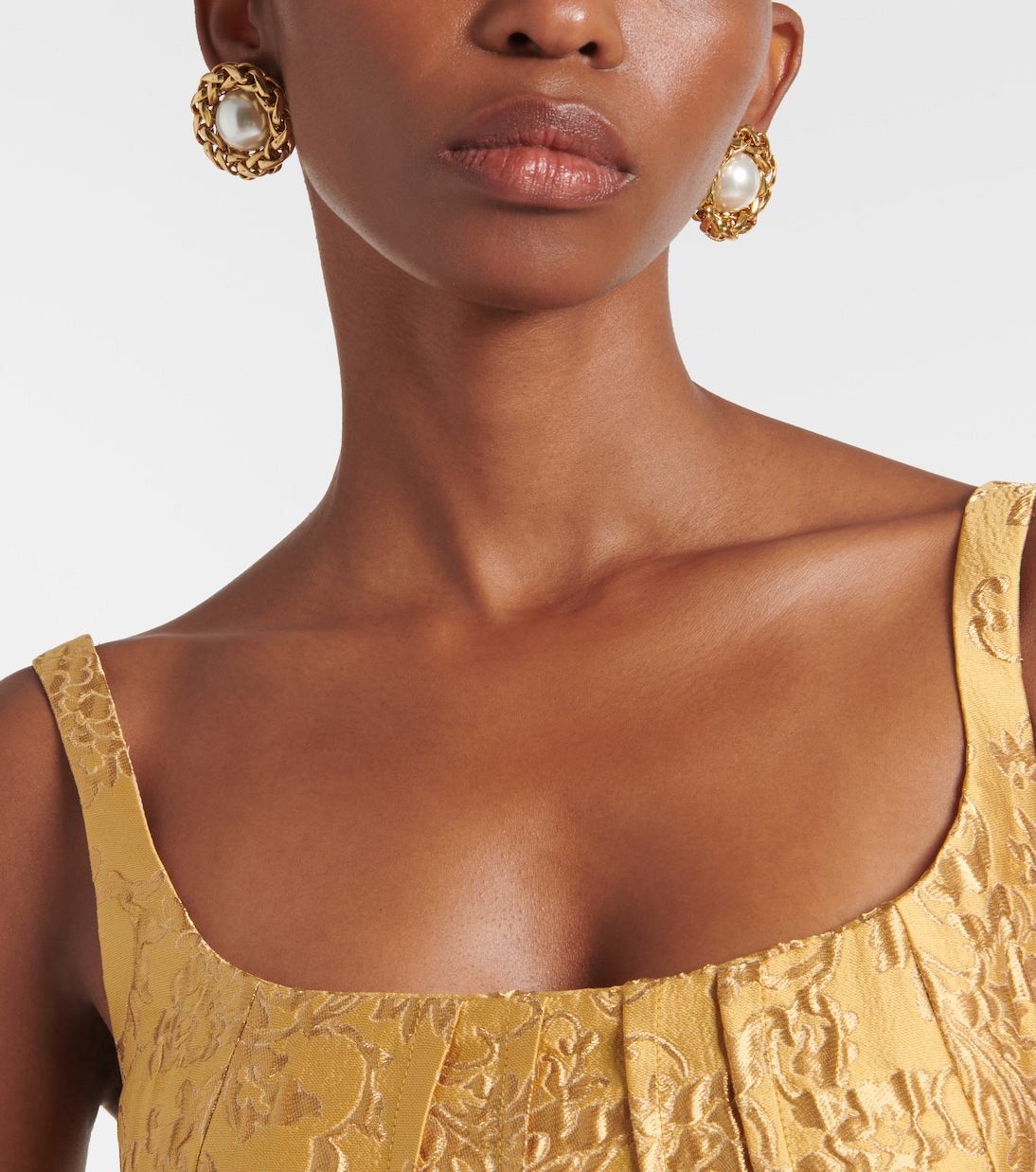 Orecchini Marit bagnati in oro 18K | Jennifer Behr