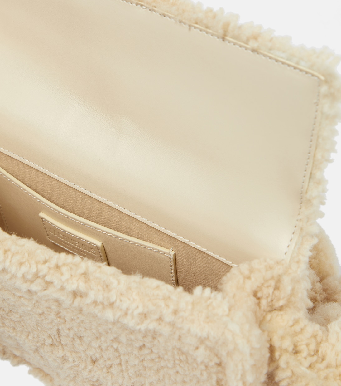 Borsa a spalla Le Bambidou in shearling | Jacquemus