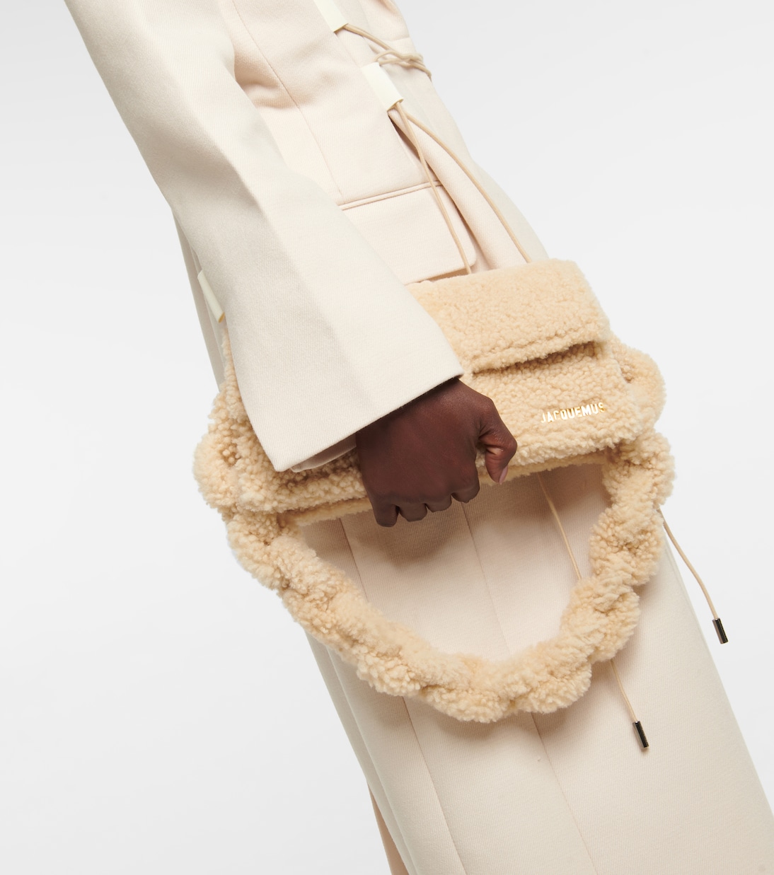 Borsa a spalla Le Bambidou in shearling | Jacquemus