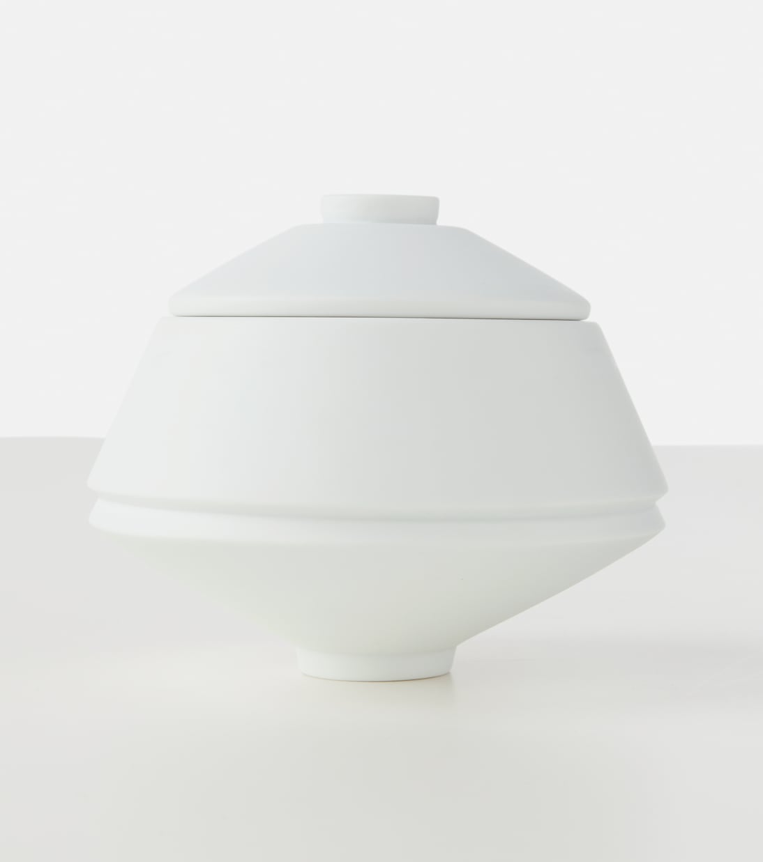 Circle sugar bowl by Alessandra Facchinetti | Editions Milano
