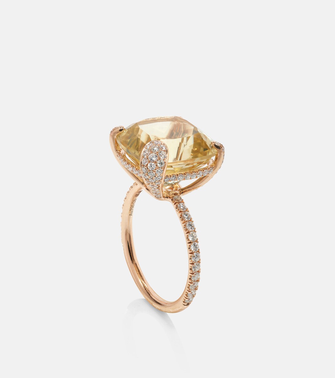 Anello Peekaboo in oro rosa 18kt con berillo e diamanti - Gioielli Eleganti per Giovani Stilisti