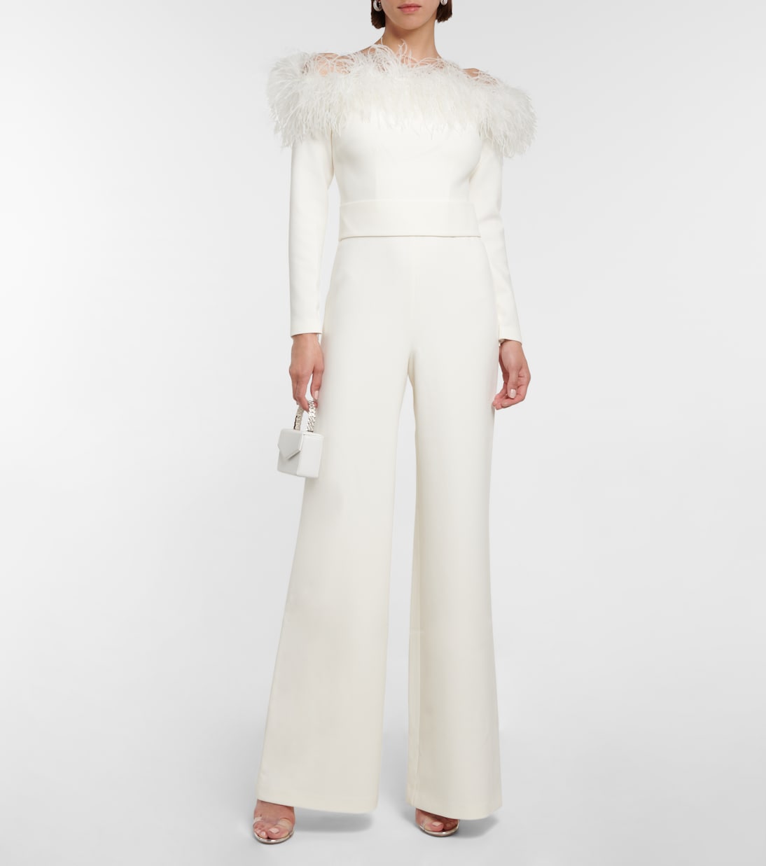Mono adornado con plumas | Safiyaa