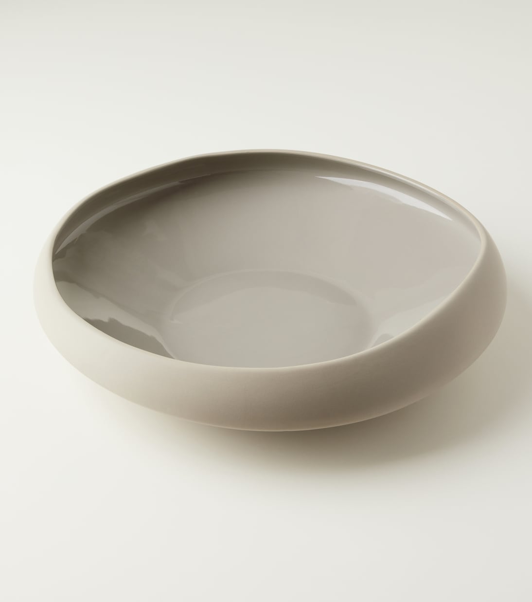 Irregular porcelain bowl | Serax