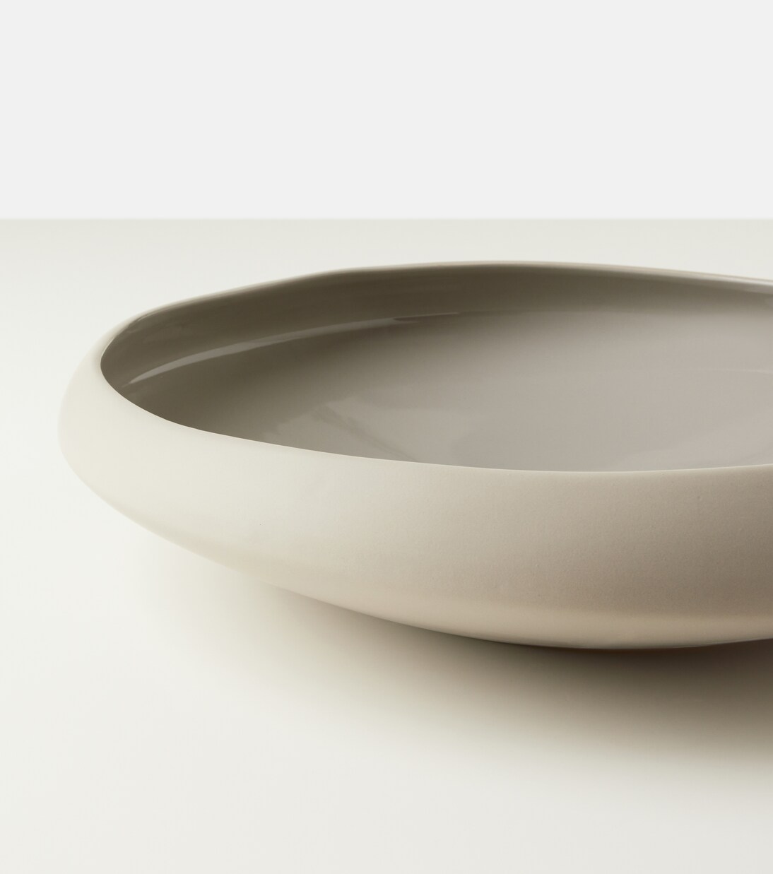 Irregular porcelain bowl | Serax