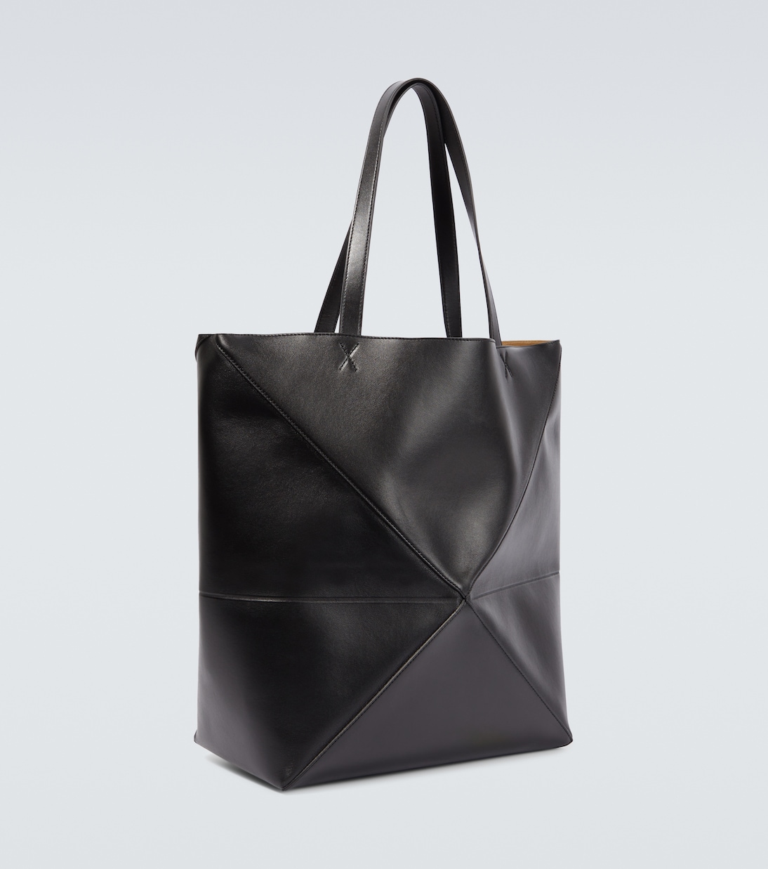 Tote Puzzle Fold XL aus Leder | Loewe