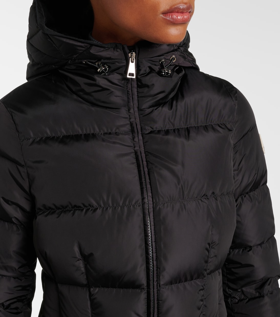 Chaqueta de Plumas Moncler Avoce para Jóvenes Modernos