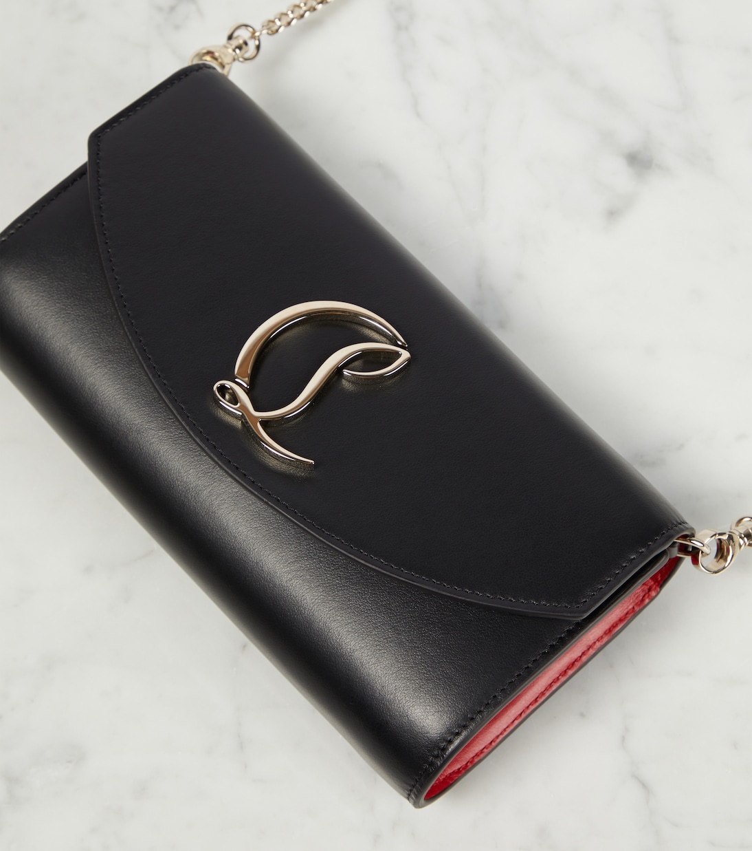 Portafoglio in pelle con catena firmato Christian Louboutin - Stile giovane e trendy