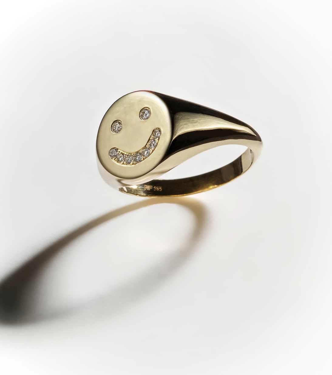 Bague Smiley en or 14 ct et diamants | Roxanne First