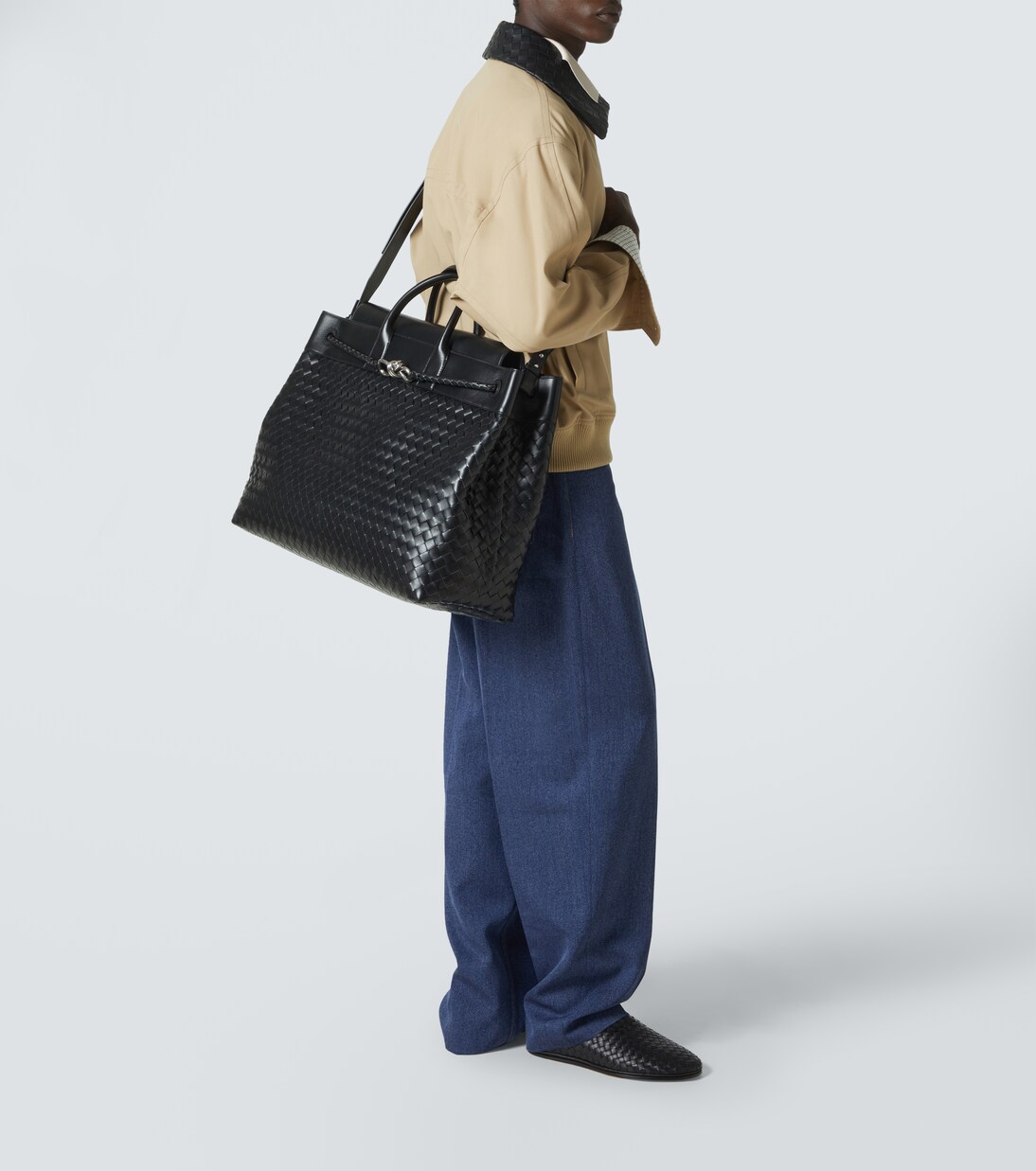 Andiamo Voyager Large leather tote bag | Bottega Veneta
