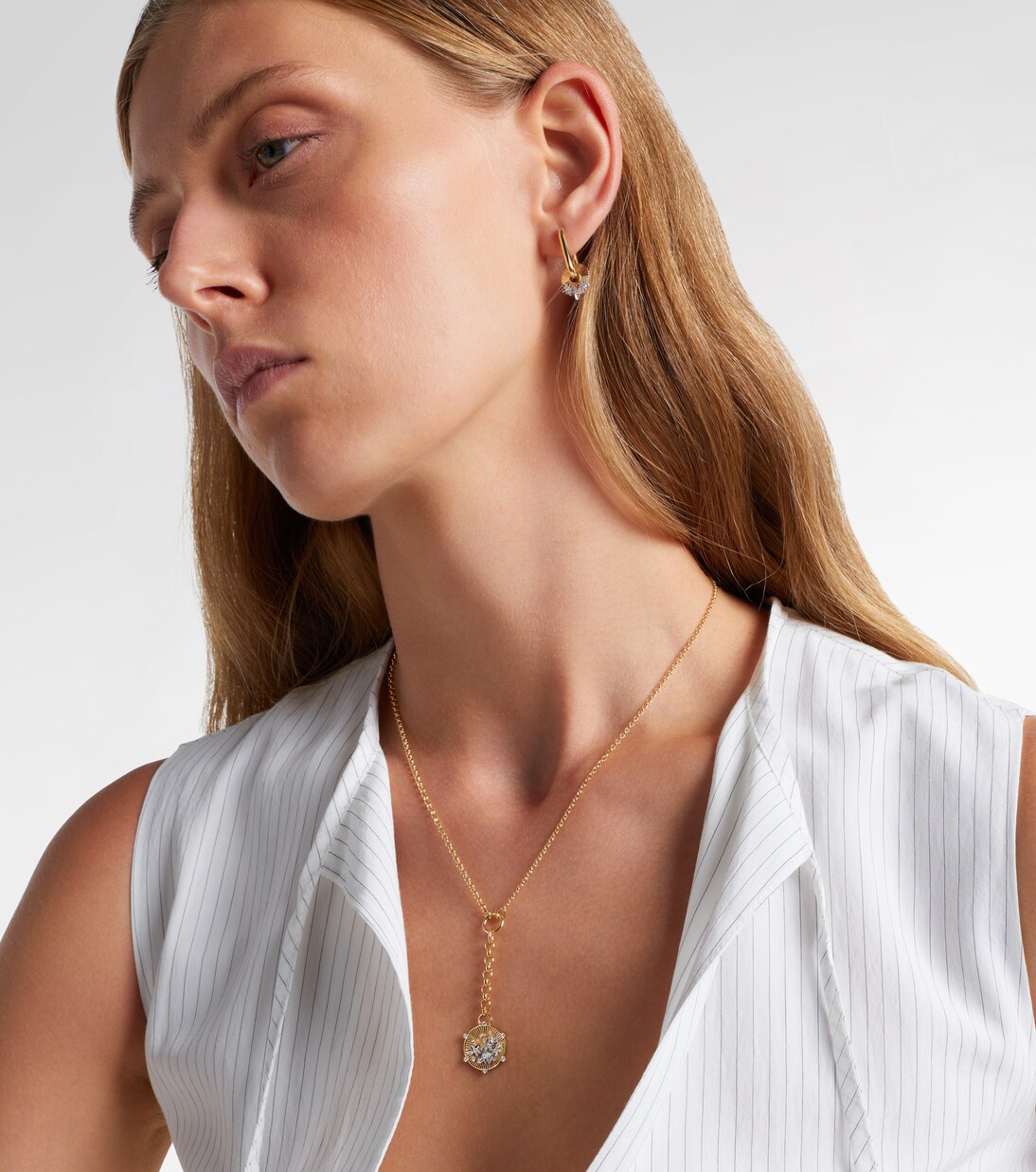 Resilience Blossoms Small 18kt gold chain necklace with diamonds | FoundRae