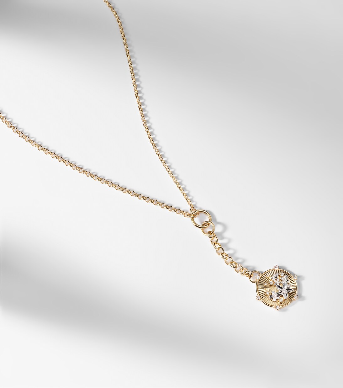 Resilience Blossoms Small 18kt gold chain necklace with diamonds | FoundRae