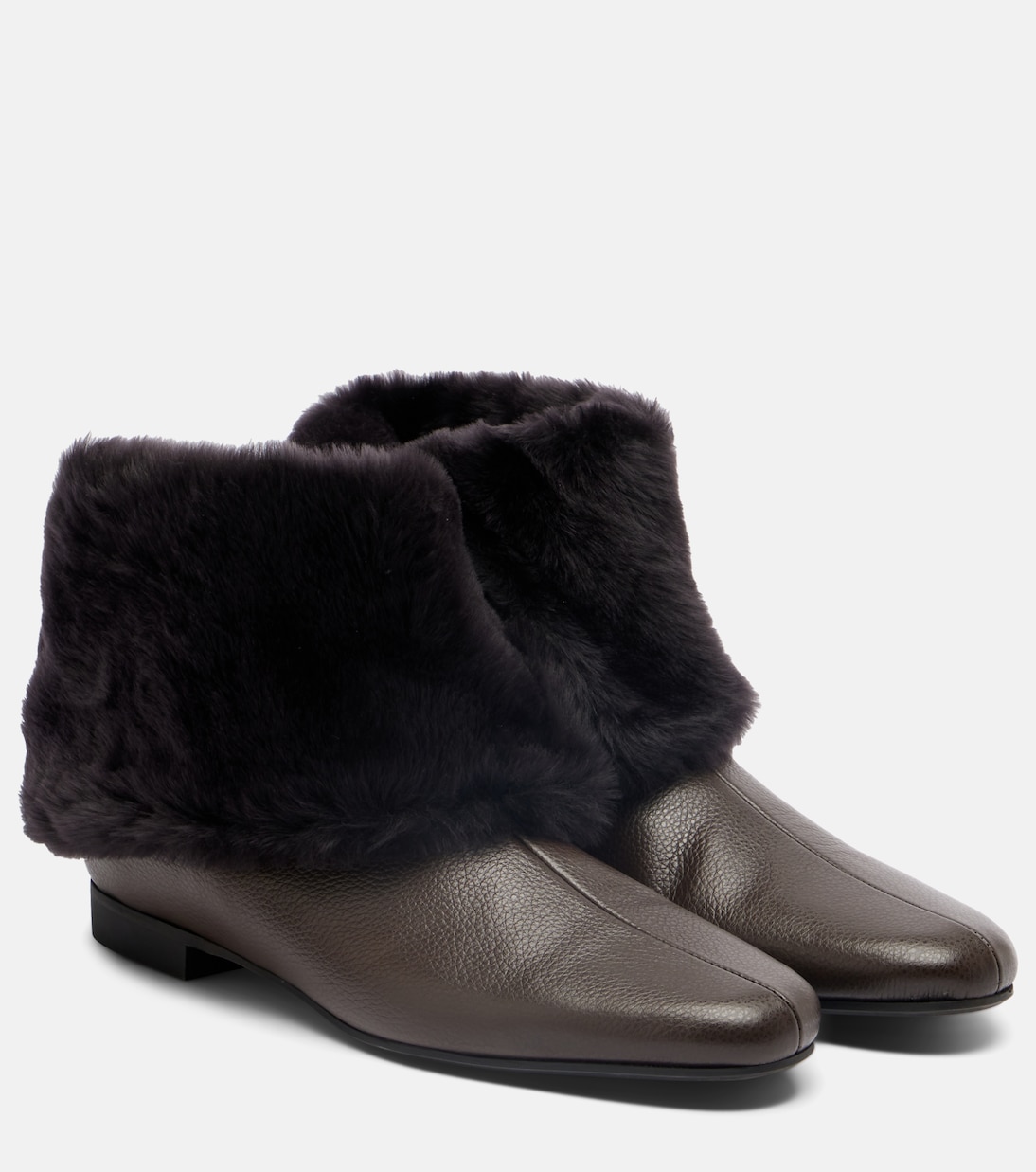 Shearling-lined leather ankle boots | Toteme