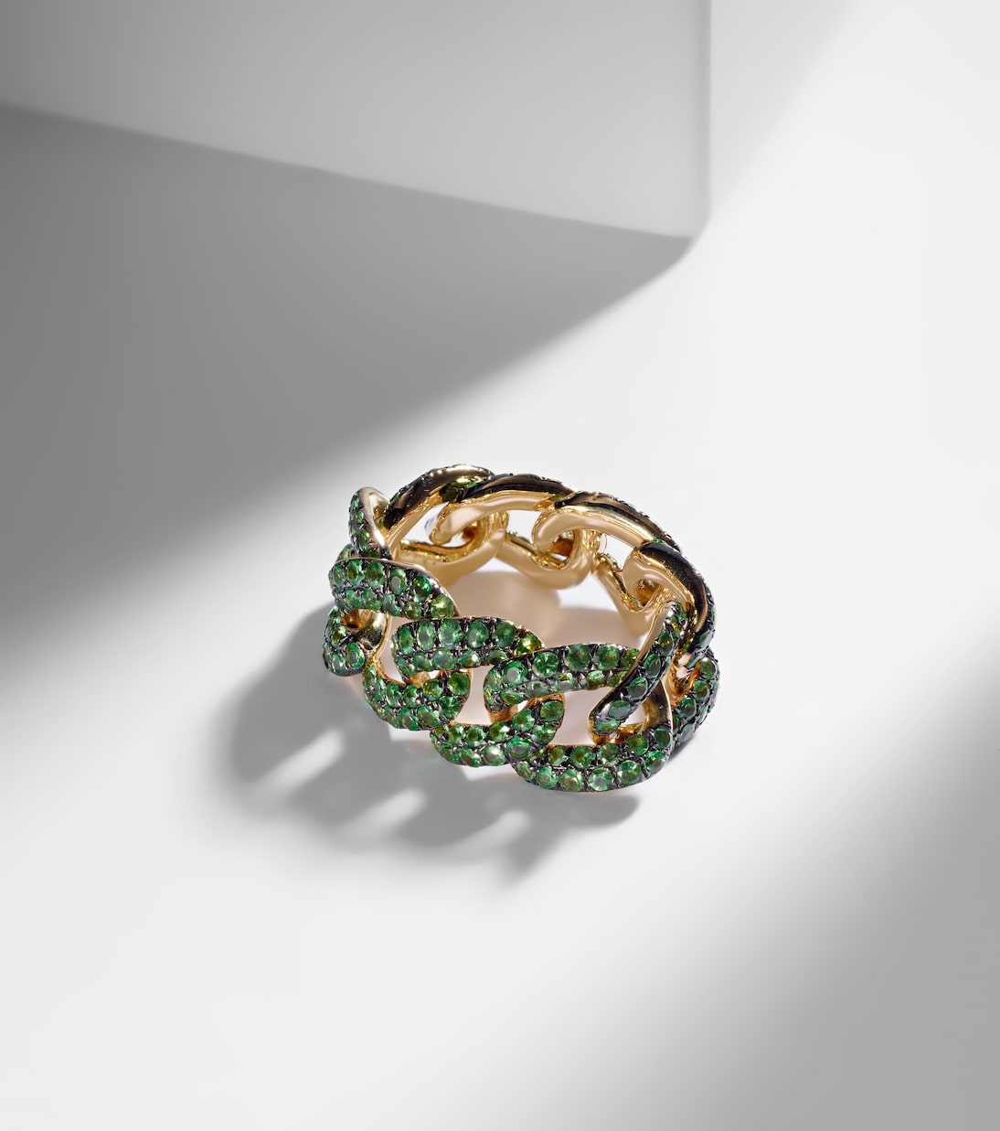 Ring Essential aus 18kt Gelbgold mit Granat | Shay Jewelry