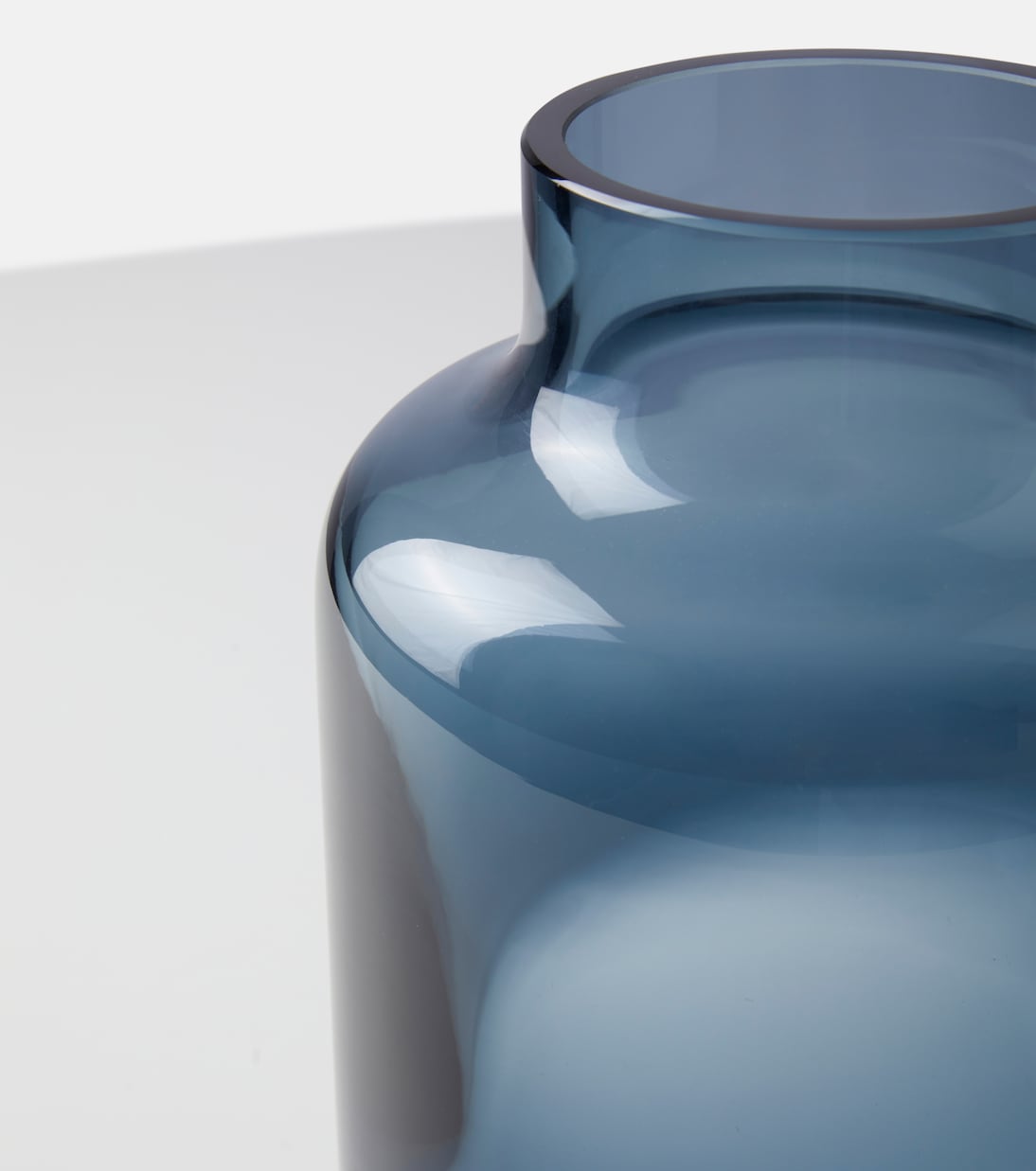 Magnolia vase | Nude