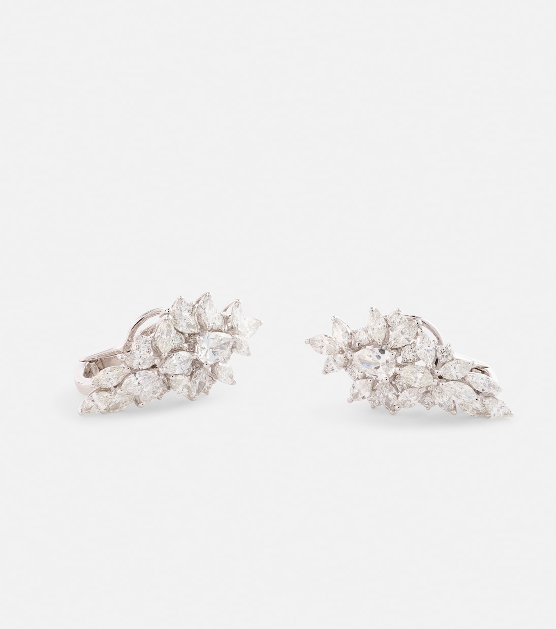 Orecchini in oro bianco 18kt YEPREM con diamanti, design moderno per giovani