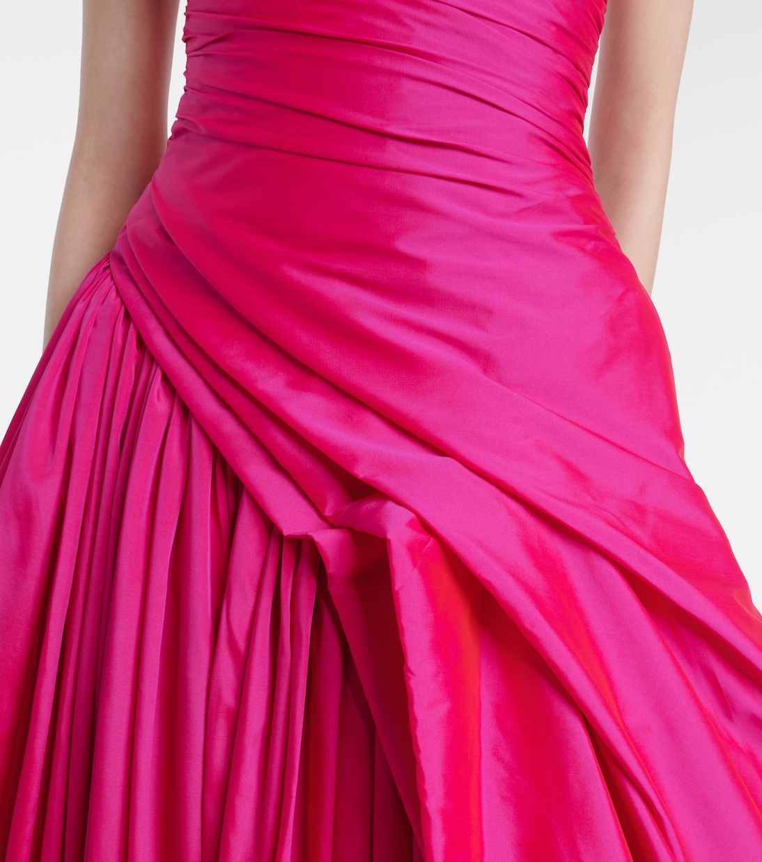 One-shoulder gown | Marmar Halim