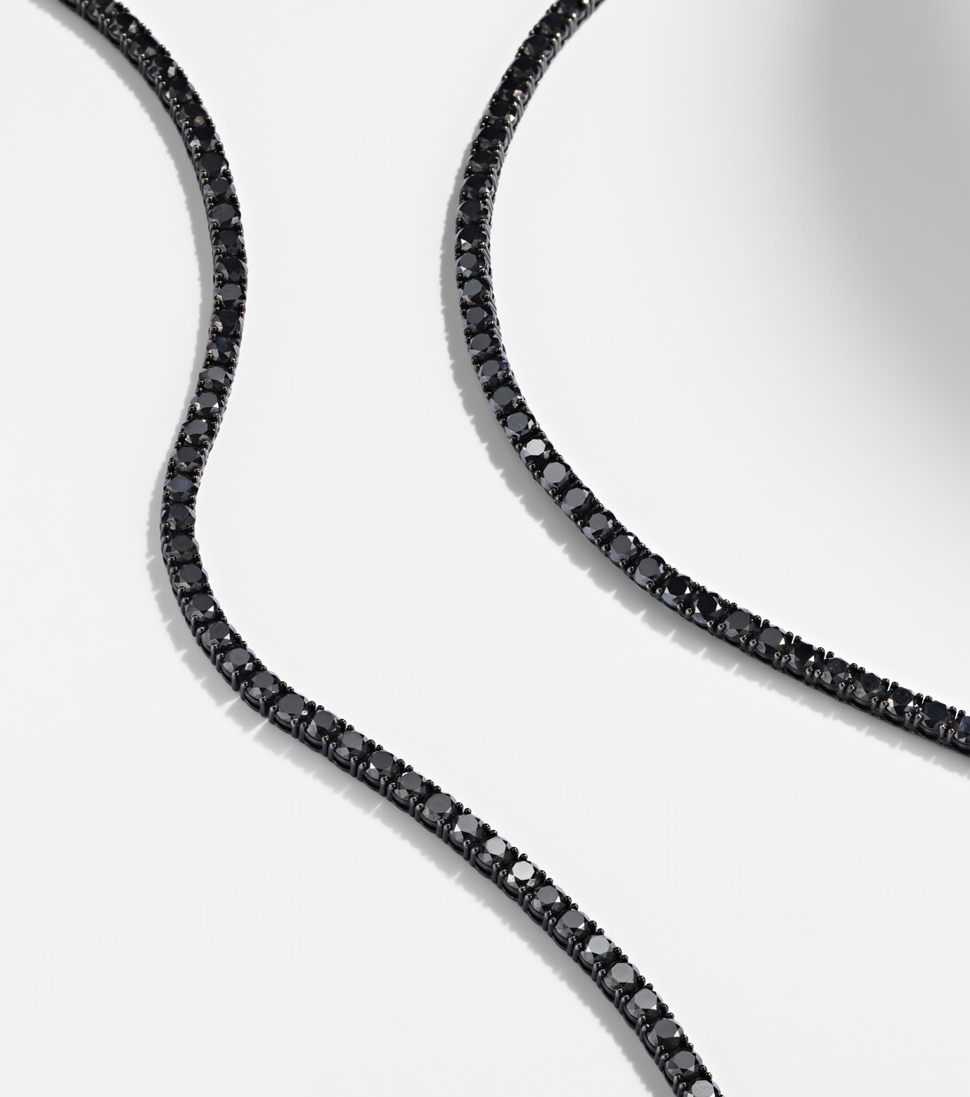 18kt black gold (750/1000) necklace with diamonds | Shay Jewelry