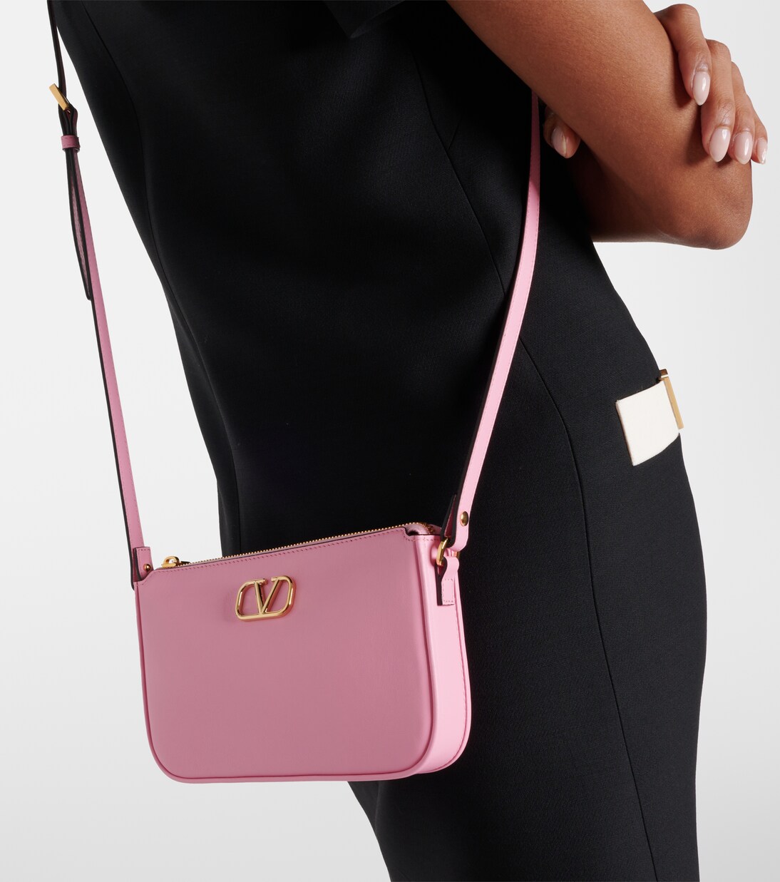 VLogo Signature Small leather shoulder bag in pink Valentino Garavani Mytheresa