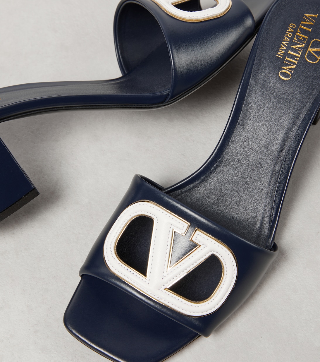 Pantoletten VLogo Signature 60 aus Leder | Valentino Garavani
