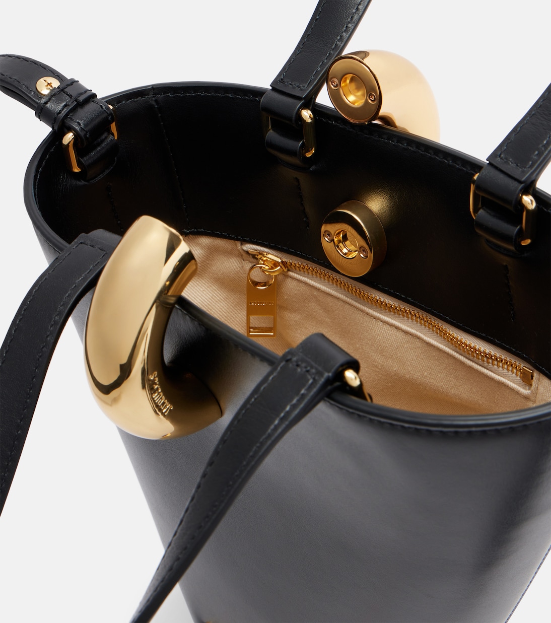 Bambola Small leather bucket bag  | Jacquemus