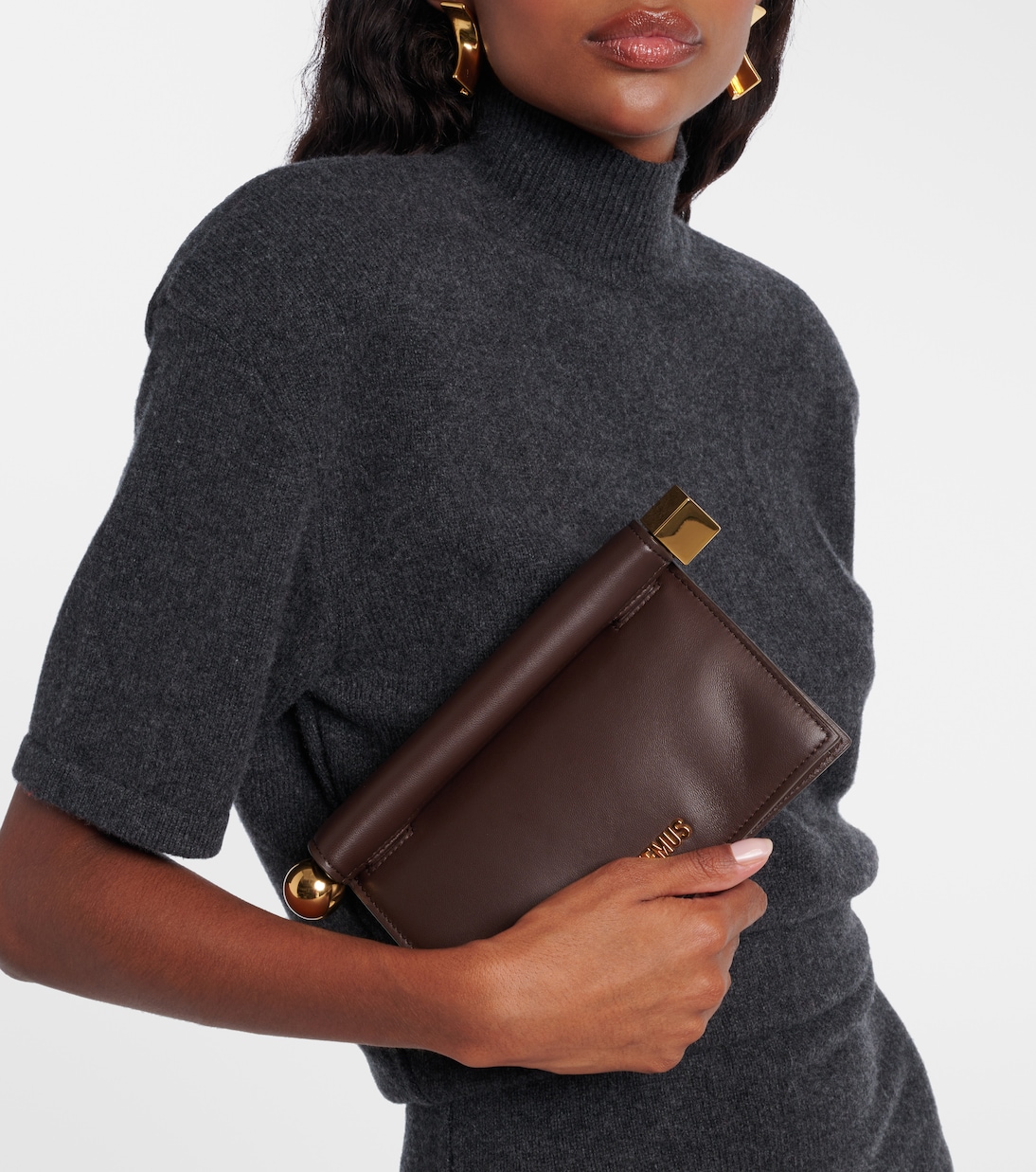 La Pochette Rond Carré Small leather clutch | Jacquemus