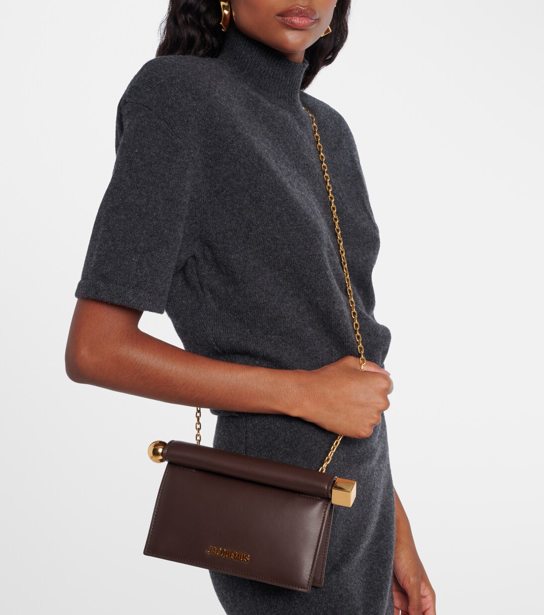 La Pochette Rond Carré Small leather clutch | Jacquemus