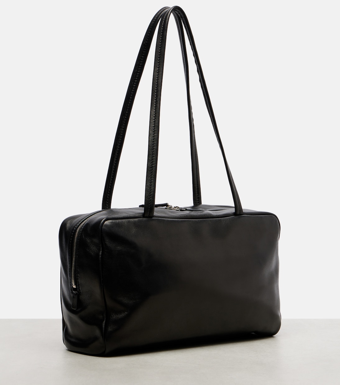 Bolso al hombro Astra de piel | The Row