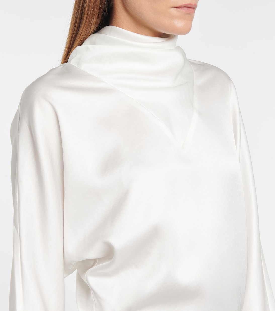 Vestido corto de satén | Rta