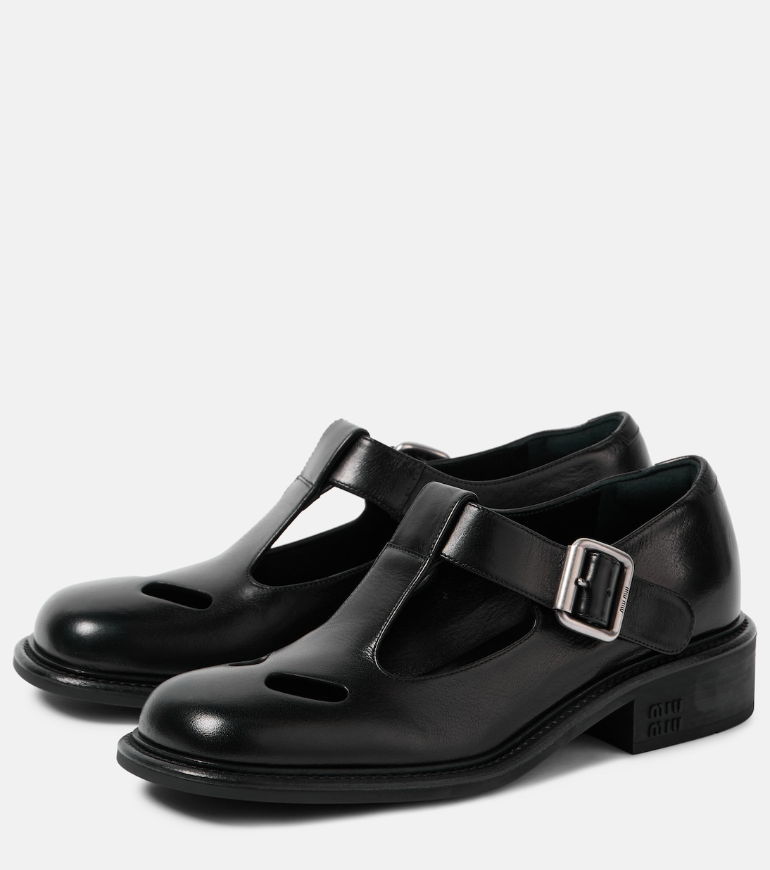 Scarpe in pelle con cut-out | Miu Miu