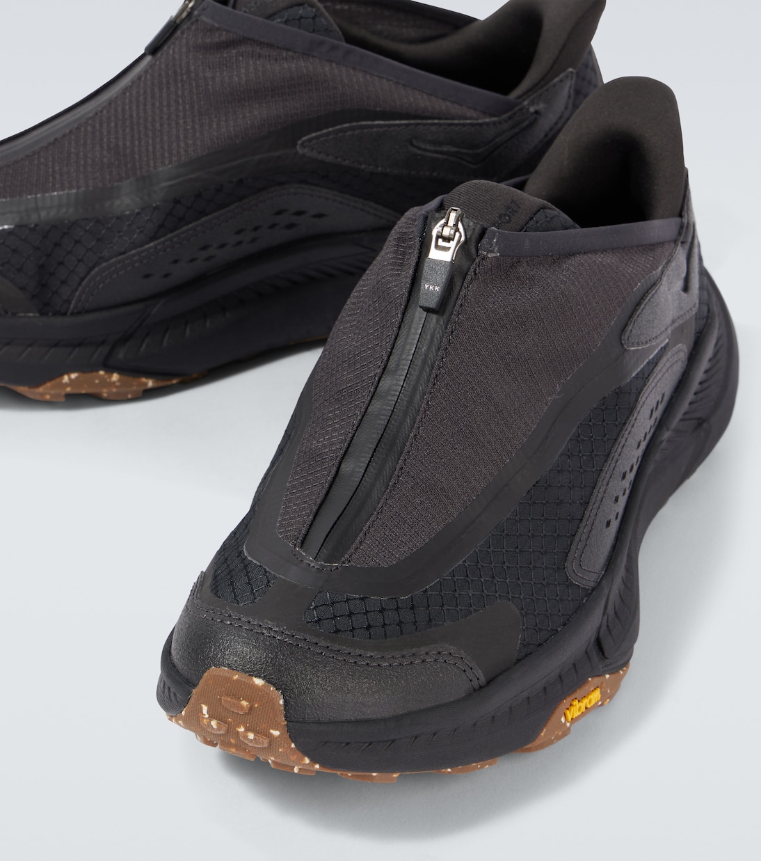 Sneakers Project Transport | Hoka One One