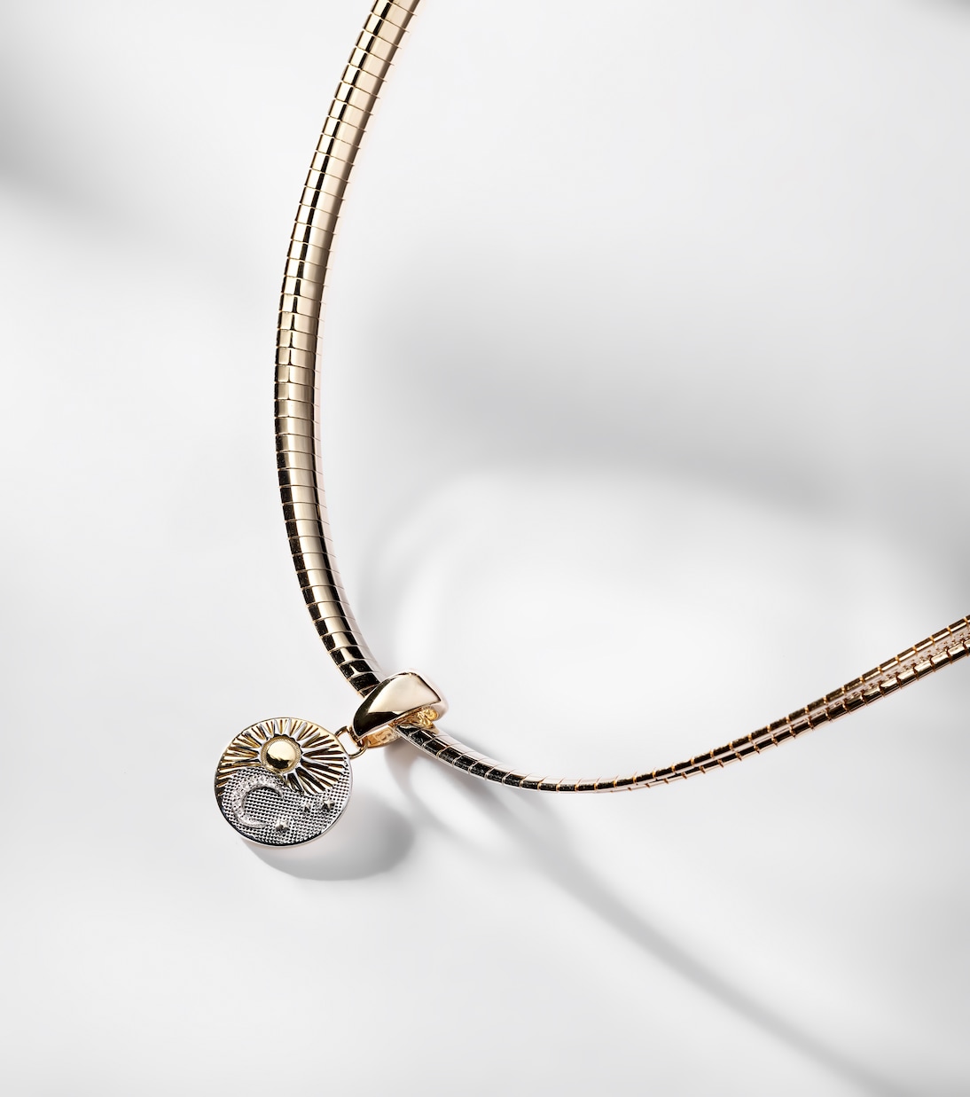 Collier Balance - Foundational Keys en or jaune et blanc 18 ct et diamants | FoundRae