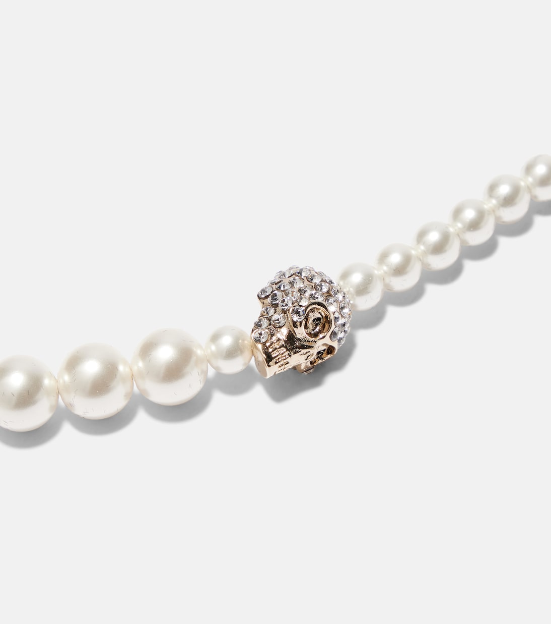 Faux pearl necklace | McQueen